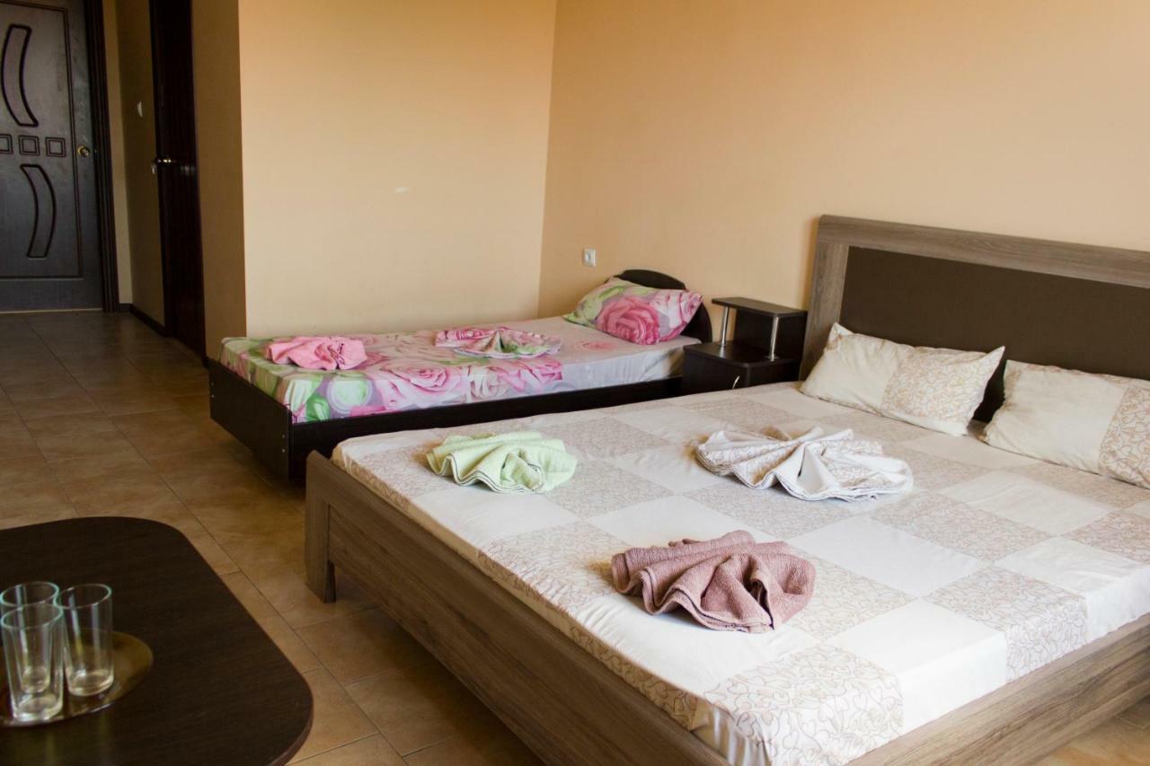 Sun Joy Hotel Санжийка Екстериор снимка
